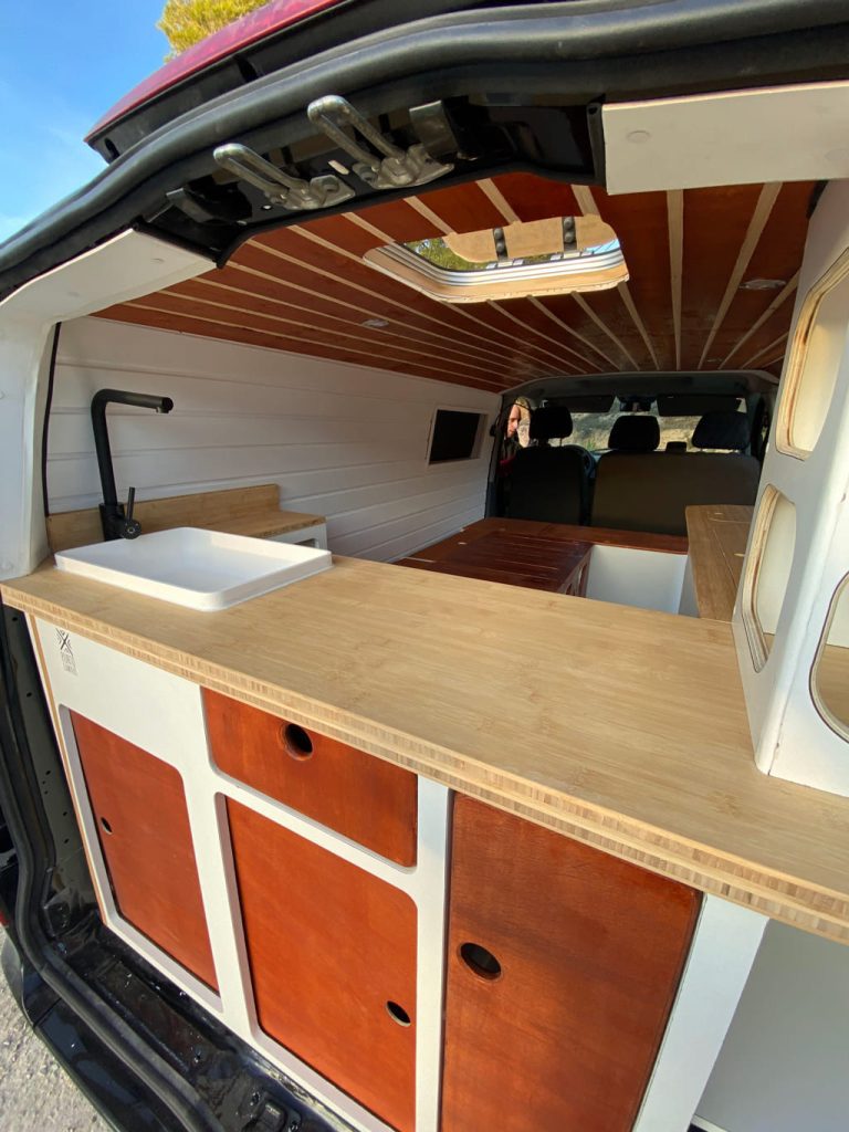 galería camper interior desde fuera