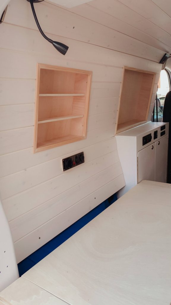 galería estanterías camper